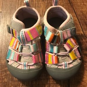 Baby Girl Size 4 Keens